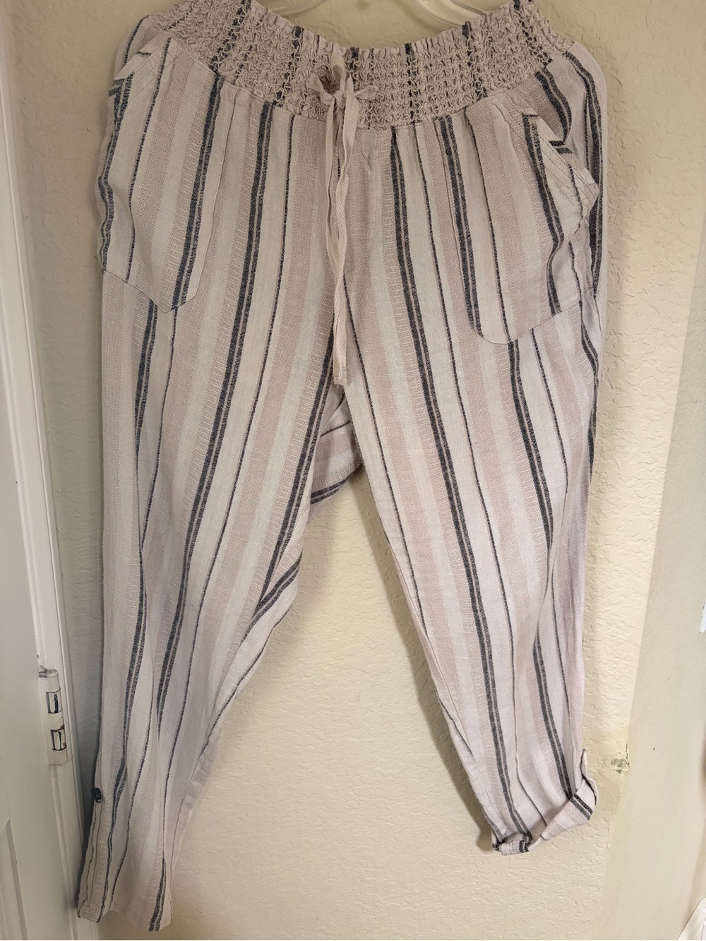 Rewash Striped Drawstring Joggers in Cream and Gray